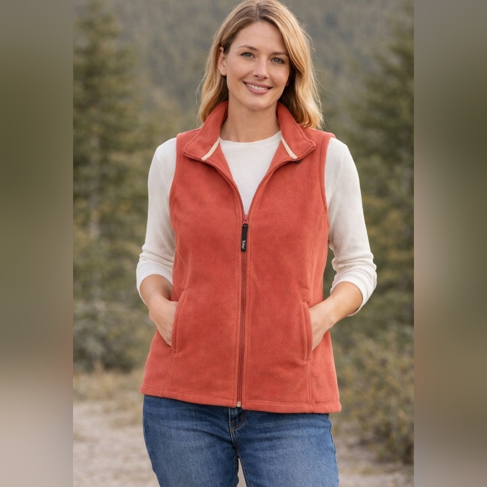 Woolrich Coral Fleece Zip Vest Sleeveless Outdoor LayerAlt: